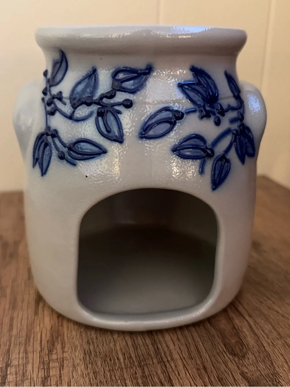Salmon Falls Pottery Blueberry Vine Tart Warmer